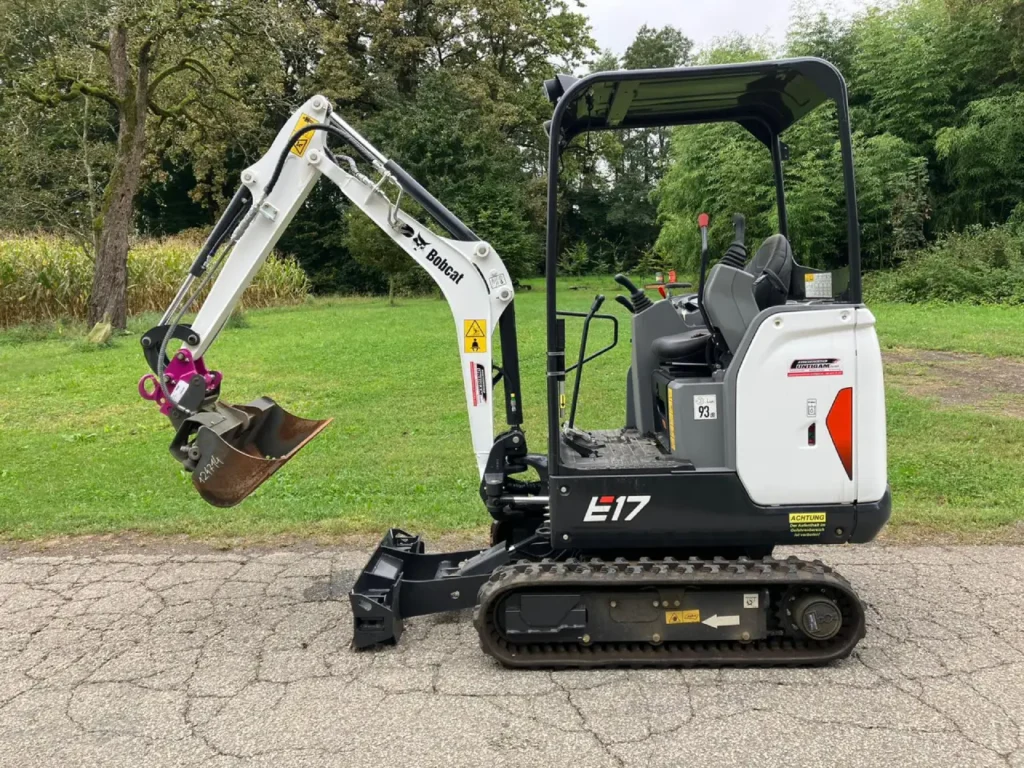 Bobcat - E17