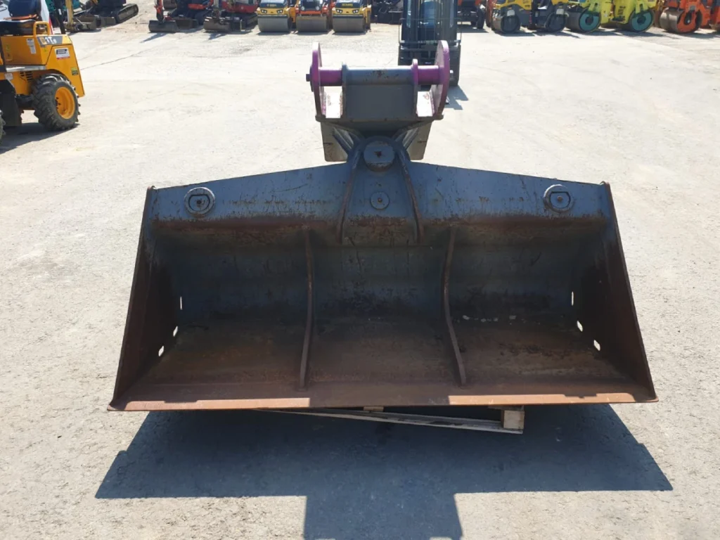 Baumaschinentechnik SW2 - Böschungslöffel hydraulisch 200 cm