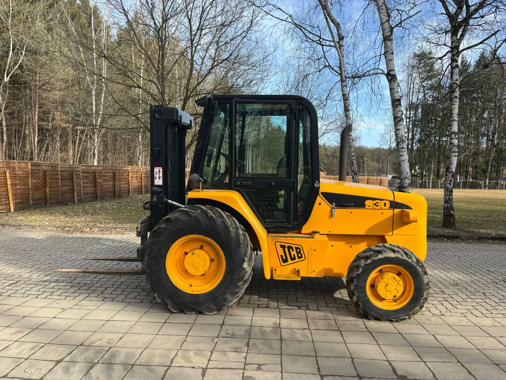JCB - 930