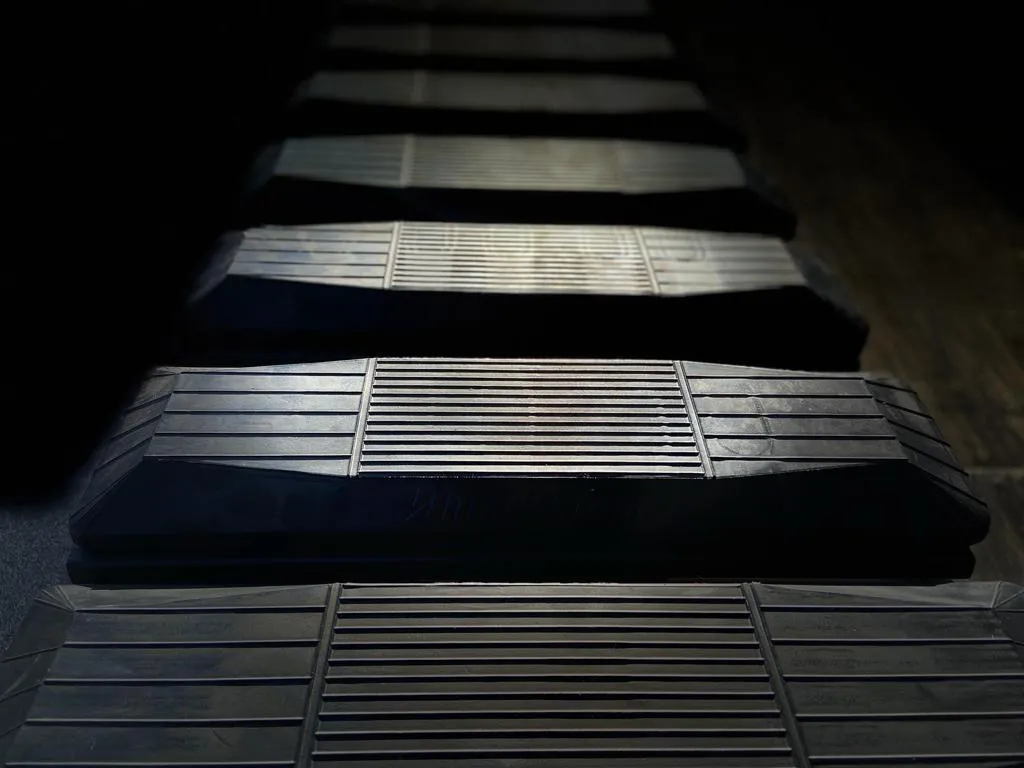 Stahlketten mit Gummischuhe für Takeuchi TB 1140 / TB 2150