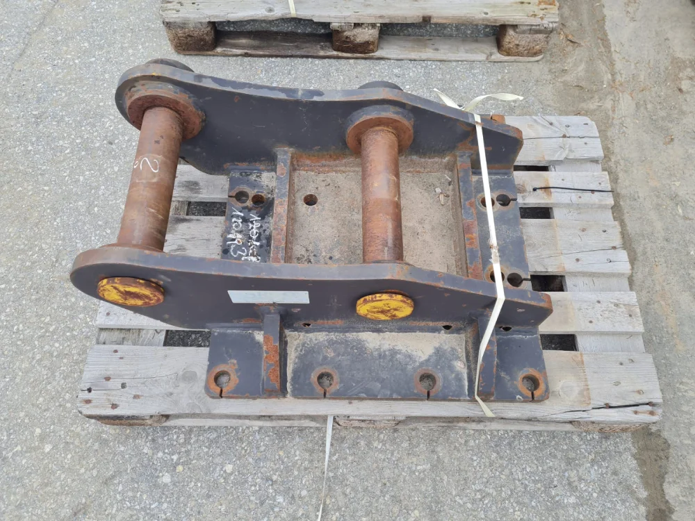 Anbauplatte fix verbolzt